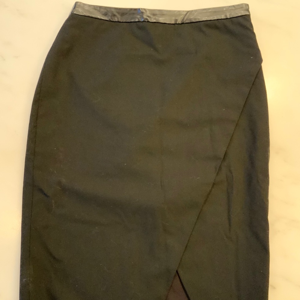 1. STATE BLACK SKIRT W/LEATHER WAISTBAND  SIZE 2